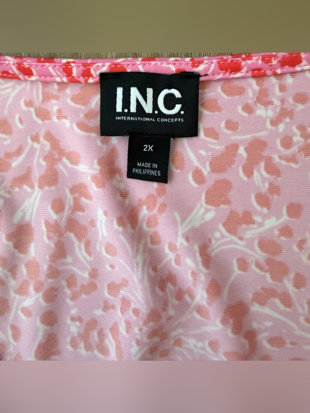 INC International Concepts Gia Geo Pink Wrap Top NWOT - Picture 4 of 5